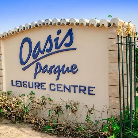 Oasis Park 2 Bedroom Floor At72 Portimao